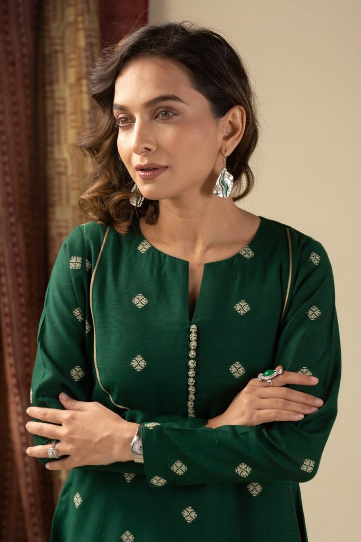 Simple Kurti Neck Design 